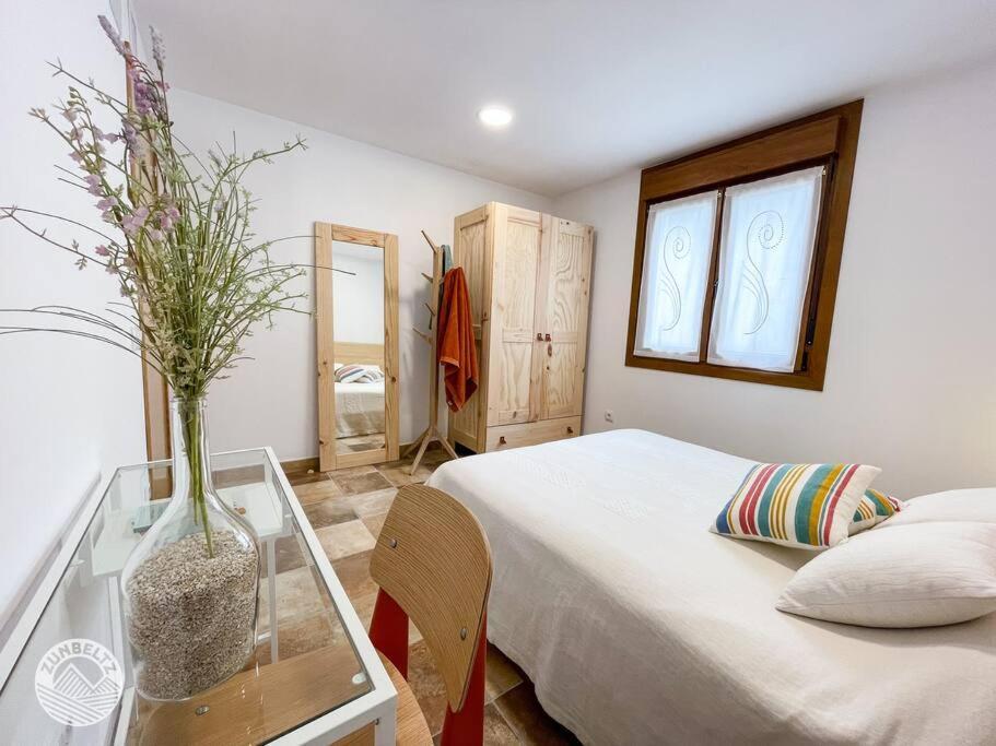 Casa Zunbeltz De 3 Habitaciones En Plena Montana Lezáun Exterior foto