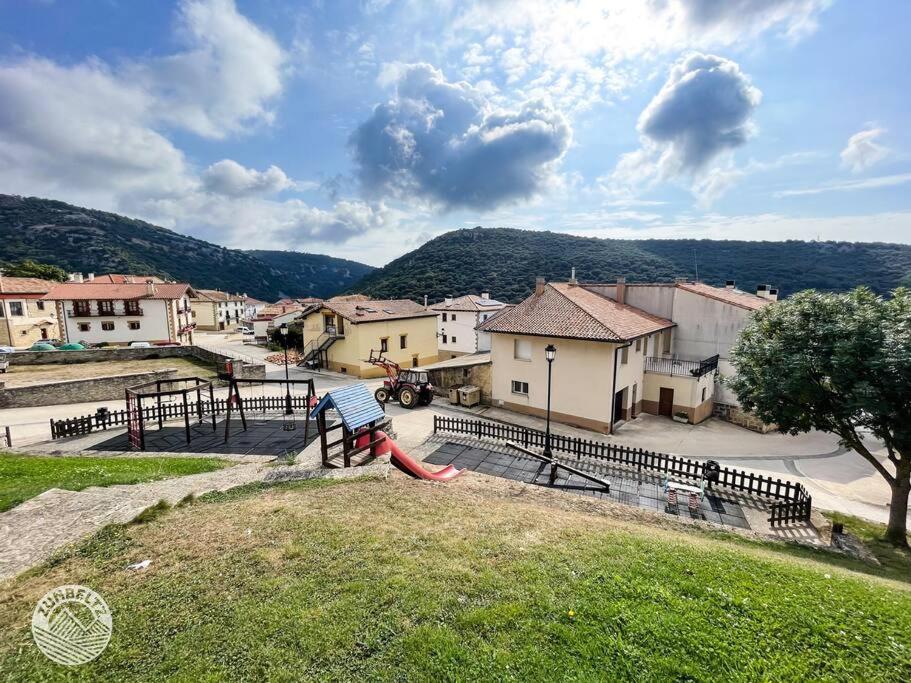 Casa Zunbeltz De 3 Habitaciones En Plena Montana Lezáun Exterior foto